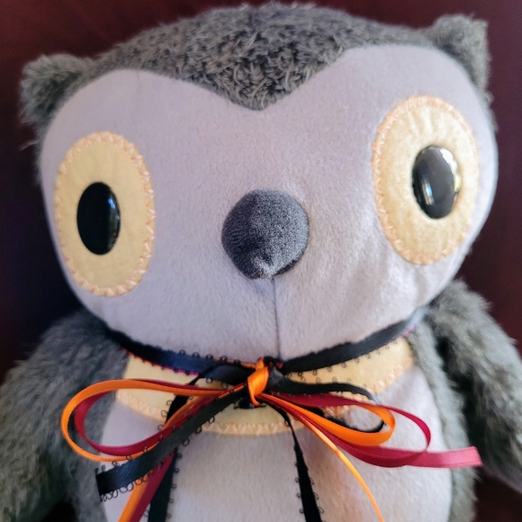 Gray Owl Aesops Fables 9.5" Plush Kohl's Cares 2012 Stuffed Animal Toy - Picture 4 of 6